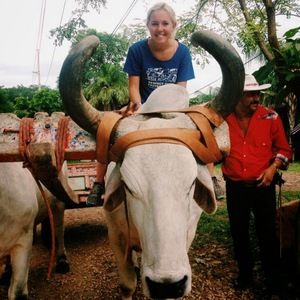 Meet your Posher, Hannah